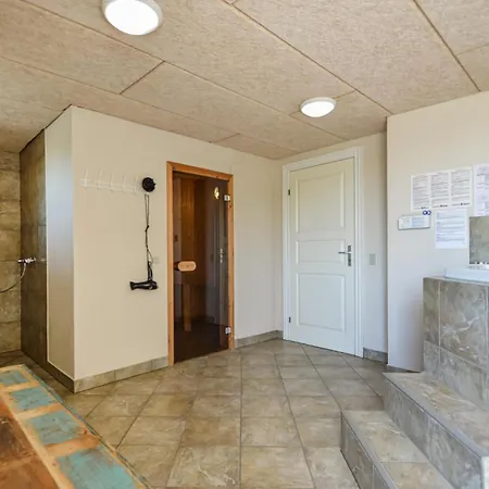 In Hjer With Sauna And 8 Bedrooms *